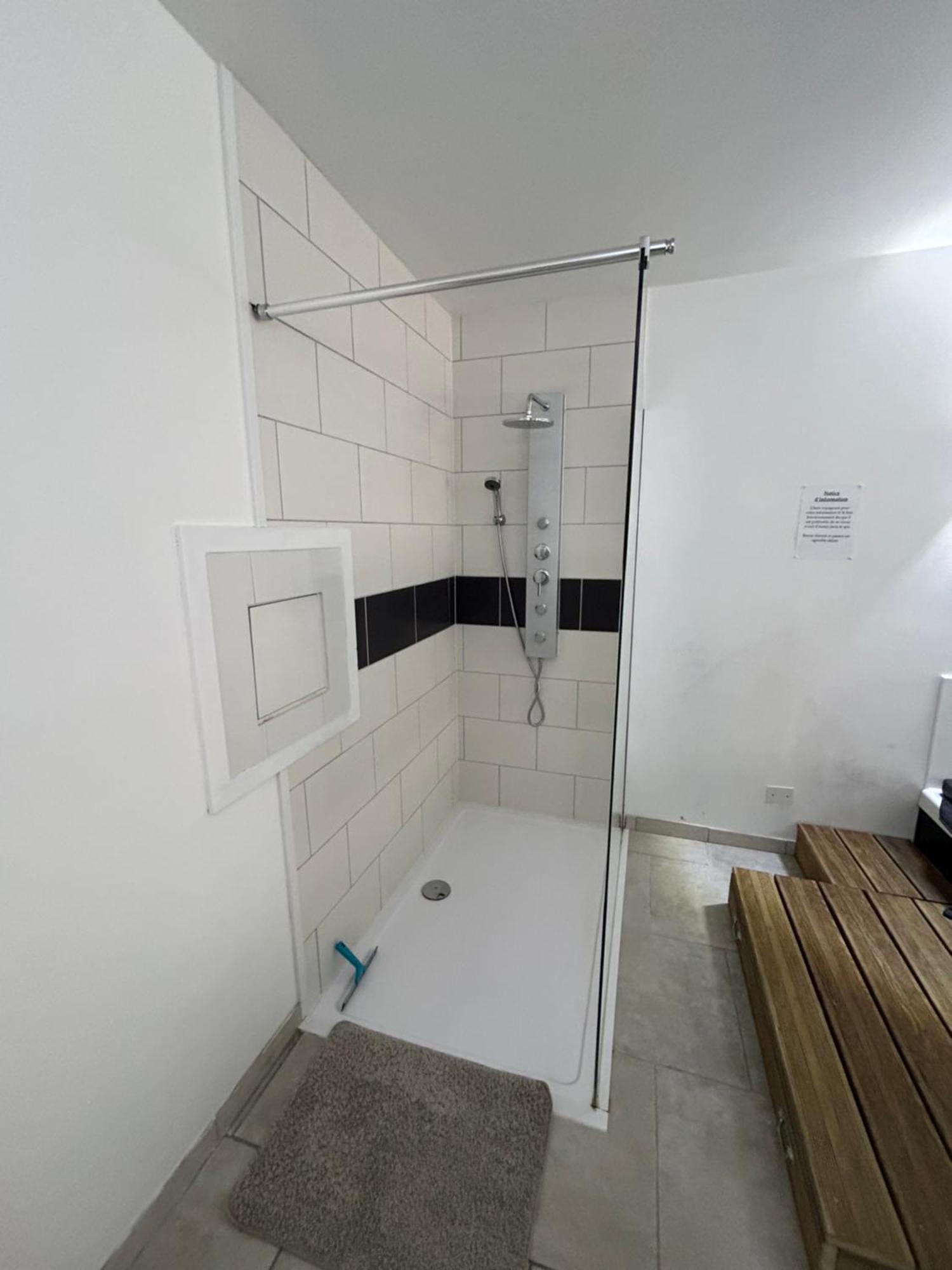 Loft And Spa Les Preaux Экстерьер фото